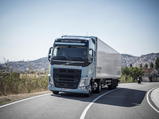 Nuevos camiones Volvo FH GNL y Volvo FM GNL de 420 o 460 CV para operaciones de transporte pesado regional y de largo recorrido
