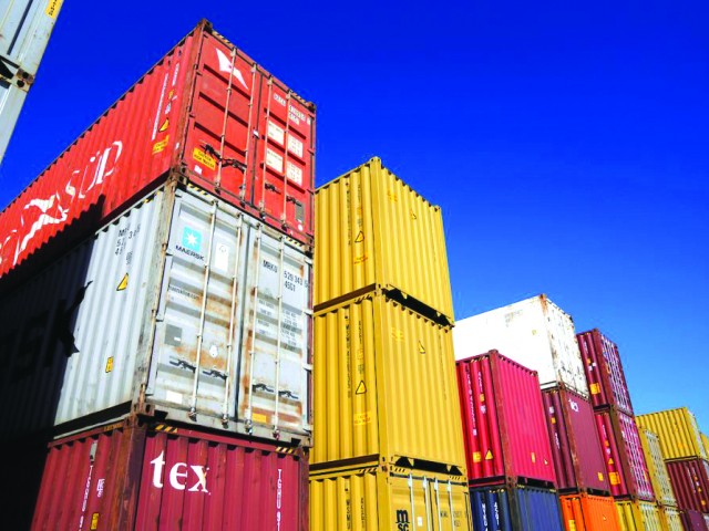 Las exportaciones de bienes registraron una caída de 15,6% en 2023 y la exportación de servicios cayó 4% en el tercer trimestre del año Las exportaciones de bienes registraron una caída de 15,6% en 2023 y la exportación de servicios cayó 4% en el tercer trimestre del año