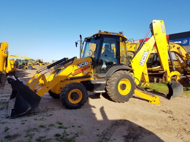 13._Retroexcavadora_JCB_modelo_3CX_Eco_92HP