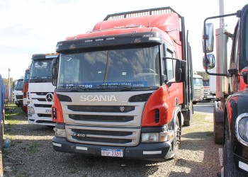 Scania P410 año 2015, camión con carrocería forestal