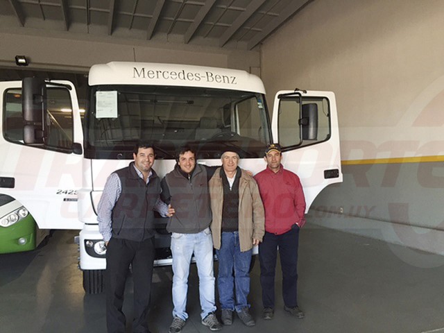 MERCEDES-BENZ / Hugo Moizo MERCEDES-BENZ / Hugo Moizo