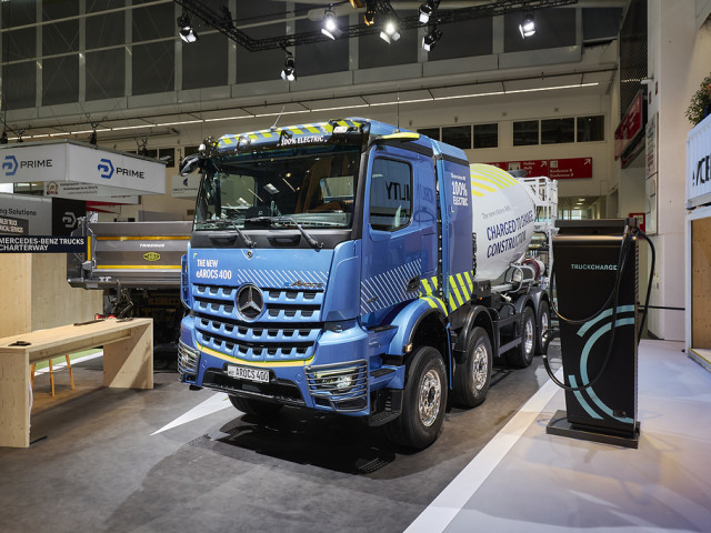 Robusto, potente y ahora también totalmente eléctrico: Mercedes-Benz Trucks presentó el nuevo eArocs 400 en Bauma 2025