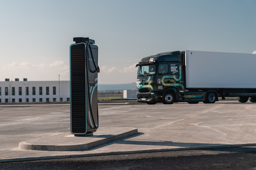 Mercedes-Benz Trucks aspira a establecer un récord mundial GUINNESS WORLD RECORDS™ con el eActros 600