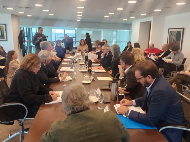 Desarrollo Territorial: Descentralización aprobó proyectos vinculados al Fondo de Desarrollo del Interior y caminería rural entre otros