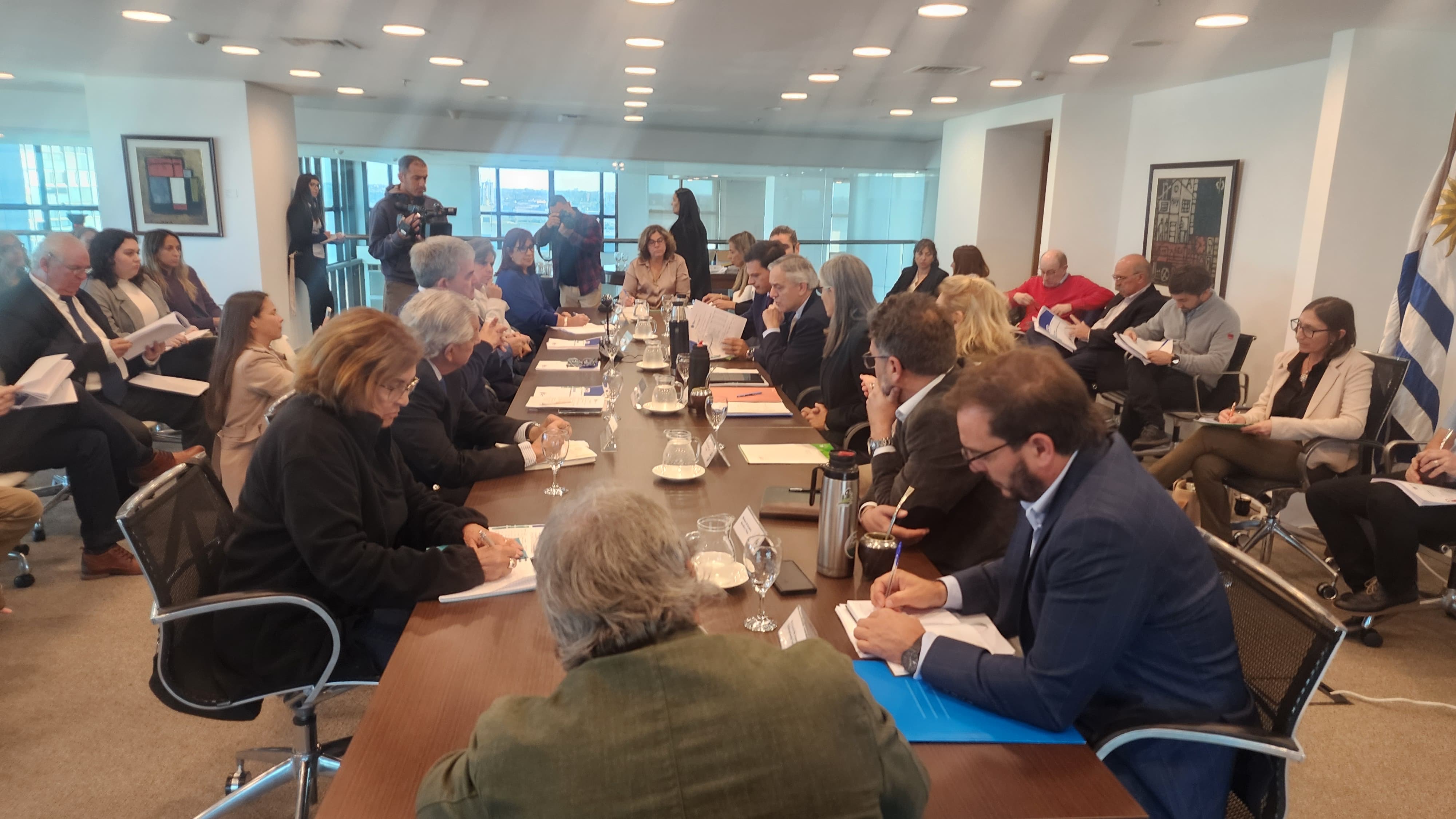 Desarrollo Territorial: Descentralización aprobó proyectos vinculados al Fondo de Desarrollo del Interior y caminería rural entre otros