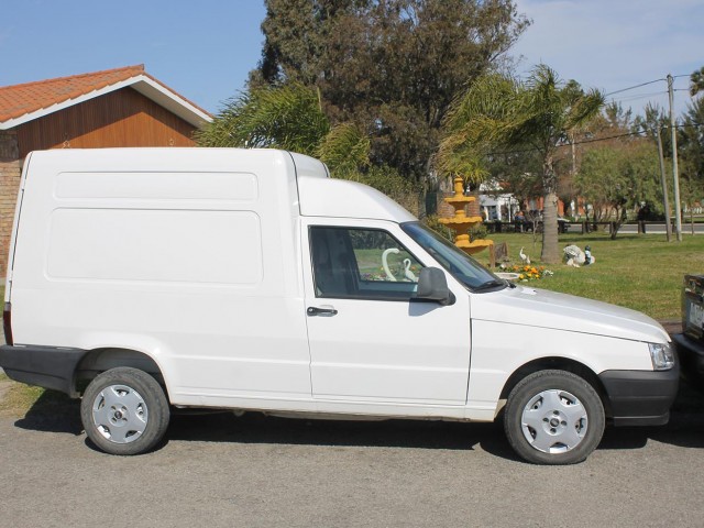 2_Pintado_Fiat_Fiorino_ano_2014_nafta_1.3__U_7800