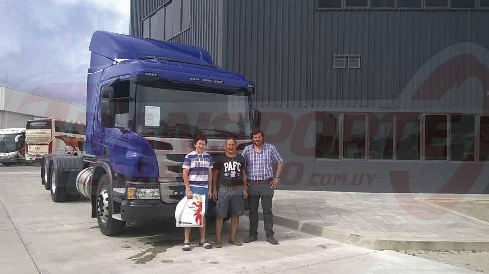 408_-SCANIA_Washington_Fernando_Revetria_e_Hijo_-_Scania_P410_6x2