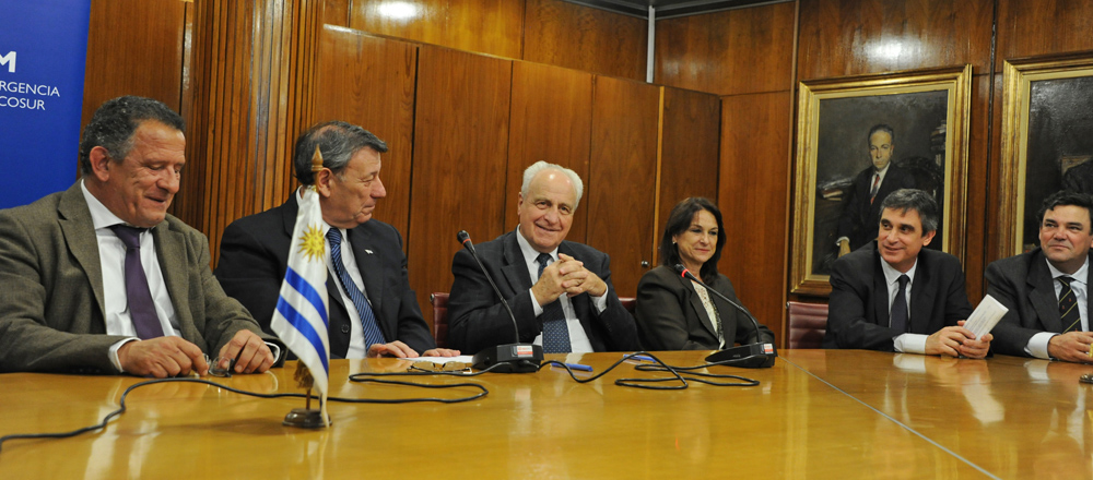 Fondos del Mercosur por 25,7 millones de dólares permitirán culminar reconstrucción de la ruta 30 en Artigas