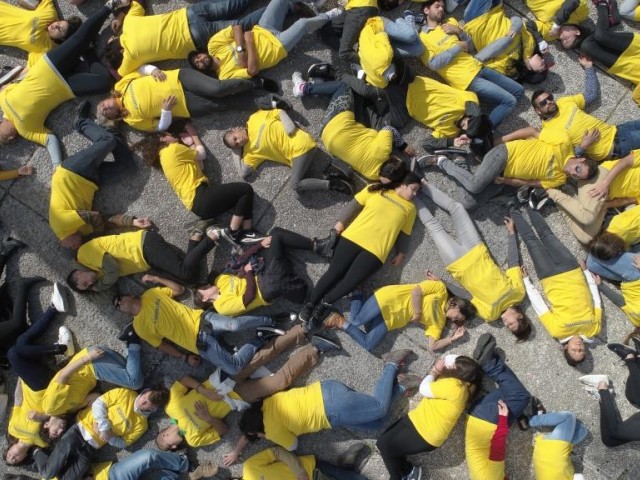 Activacion__Fundacion_Gonzalo_Rodriguez_Simulacion_de_fallecidos_