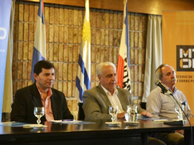 Capacitarán a trabajadores del transporte de carga terrestre Capacitarán a trabajadores del transporte de carga terrestre