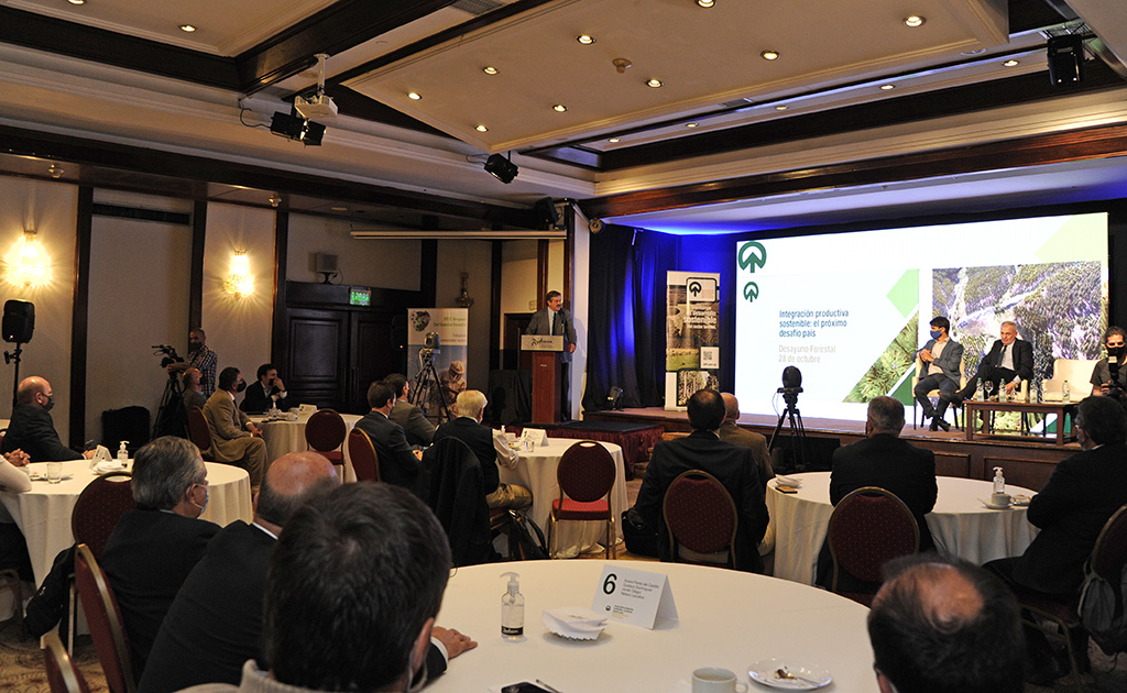 Integración y sostenibilidad del sector forestal fueron ejes centrales del encuentro entre autoridades y productores