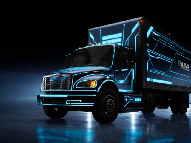Daimler Trucks North America abre pedidos para Freightliner eCascadia y eM2 totalmente eléctricos Daimler Trucks North America abre pedidos para Freightliner eCascadia y eM2 totalmente eléctricos