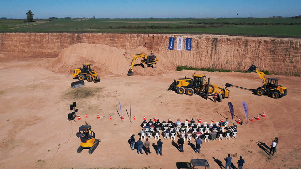 Corporación de Maquinaria: una historia de expansión, servicio y compromiso con la construcción en Uruguay