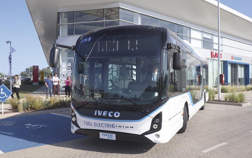 E - WAY FULL ELECTRIC: Diseño moderno y disposición interna funcional