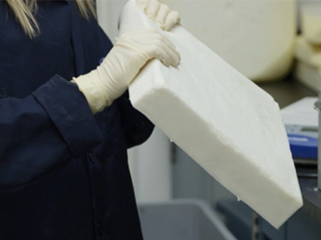 FORD_ES_LA_PRIMERA_AUTOMOTRIZ_EN_CAPTURAR_CO2_PARA_DESARROLLAR_ESPUMA_Y_PLASTICO_PARA_SUS_VEHICULOS