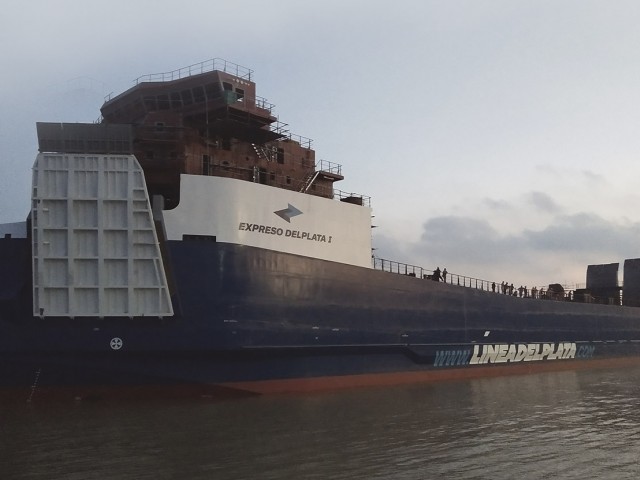 Buque Ro-Ro EXPRESO DEL PLATA I: Reinstalará el servicio fluvial entre Juan Lacaze y Buenos Aires Buque Ro-Ro EXPRESO DEL PLATA I: Reinstalará el servicio fluvial entre Juan Lacaze y Buenos Aires
