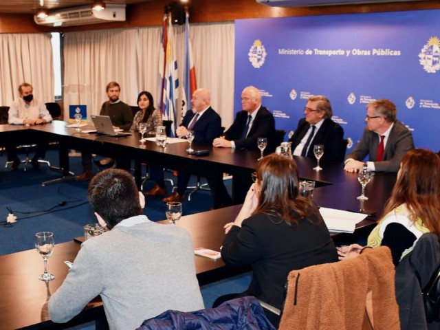 Transporte internacional: Se realizó intercambio con actores del sector logístico