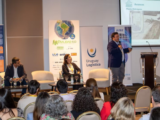 FORO MOVILIDAD 4.0: Kahirós: el proyecto que lleva al hidrógeno verde del sol al camión y marca un hito para el transporte pesado en Uruguay