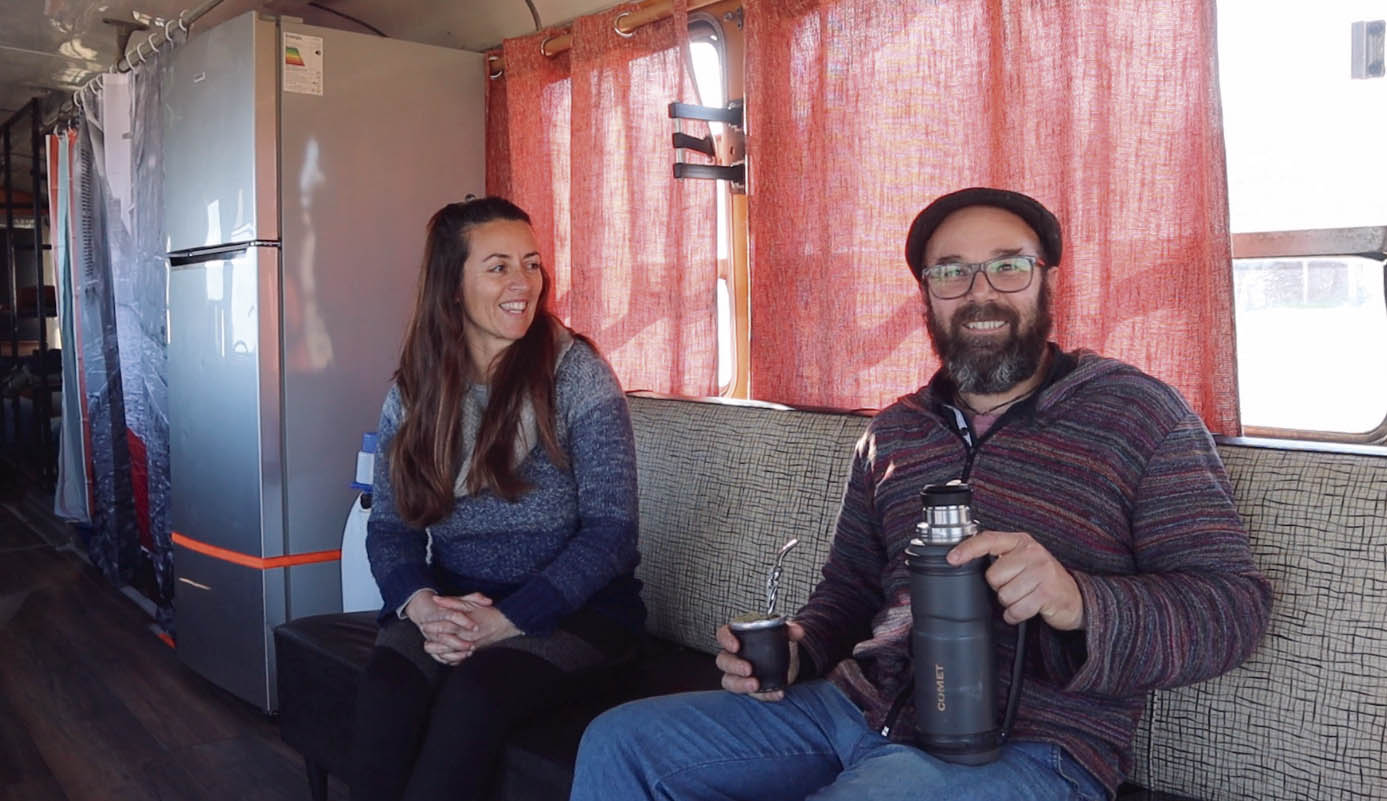 M y M Transportes: Trabajar con el camión y vivir en el ómnibus