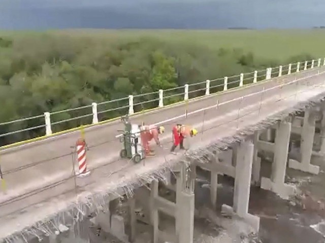 Ministerio de Transporte culminará antes del fin del quinquenio obras en cinco puentes sobre ruta 30 Ministerio de Transporte culminará antes del fin del quinquenio obras en cinco puentes sobre ruta 30