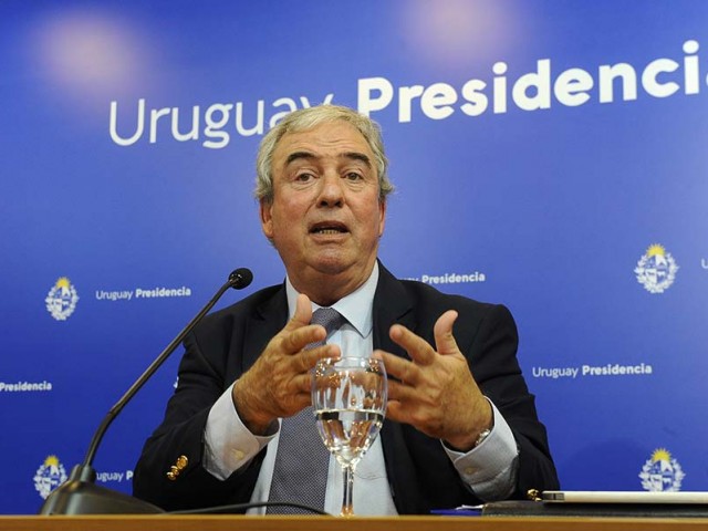 Ministerio de Transporte coordina acciones para extremar medidas de higiene en ómnibus de área metropolitana Ministerio de Transporte coordina acciones para extremar medidas de higiene en ómnibus de área metropolitana