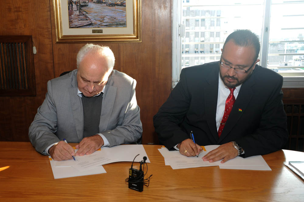 Uruguay y Bolivia acuerdan potenciar el Corredor Ferroviario Bioceánico a través de la Hidrovía