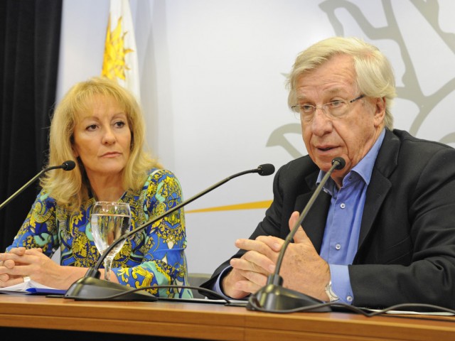 Ejecutivo condona deuda de Ancap con Economía y crea equipo para monitorear gestión (VIDEO) Ejecutivo condona deuda de Ancap con Economía y crea equipo para monitorear gestión (VIDEO)