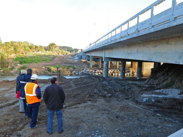 Se inauguró puente de ruta 9 sobre el canal Andreoni tras inversión de tres millones de dólares Se inauguró puente de ruta 9 sobre el canal Andreoni tras inversión de tres millones de dólares