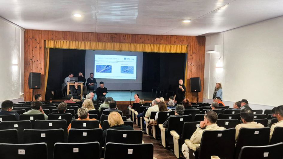 Se presentó en Vergara el plan de mantenimiento vial de las rutas 8, 17, 18 y 26