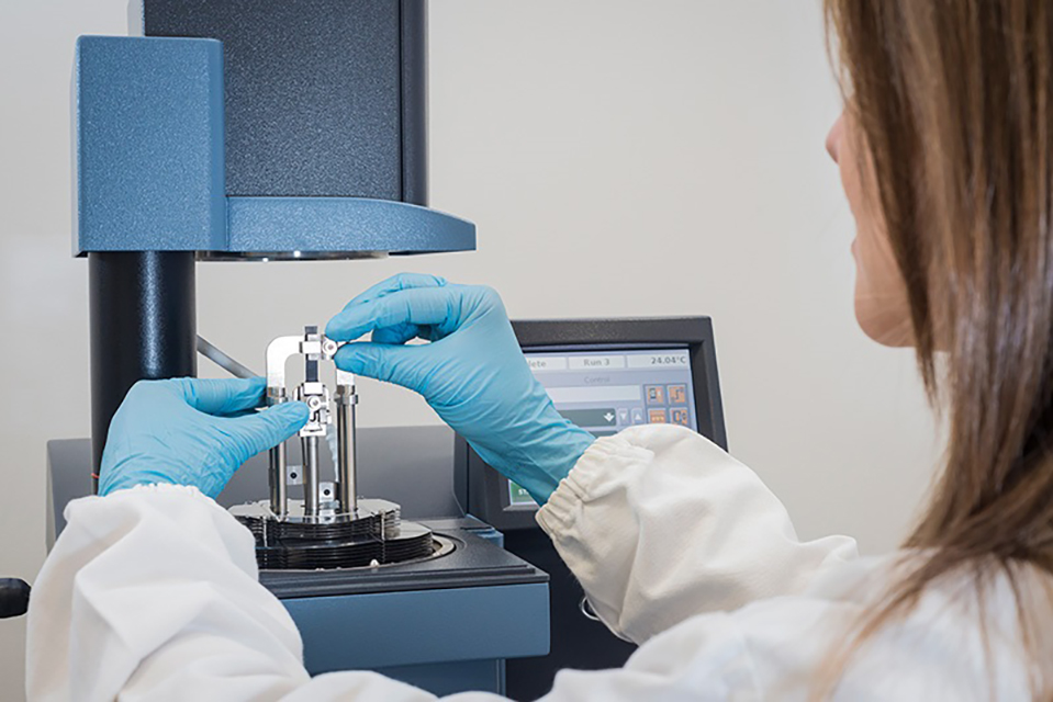 Vipal lanza la tecnología V® SUPER HYBRID y eleva el rendimiento de los neumáticos en terrenos mixtos. 