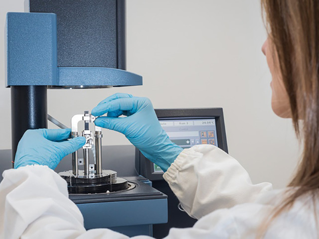 Vipal lanza la tecnología V® SUPER HYBRID y eleva el rendimiento de los neumáticos en terrenos mixtos. 