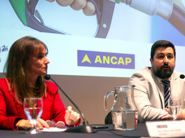 Mezcla de bioetanol evita emisión de 120.000 toneladas de CO2 al año Mezcla de bioetanol evita emisión de 120.000 toneladas de CO2 al año