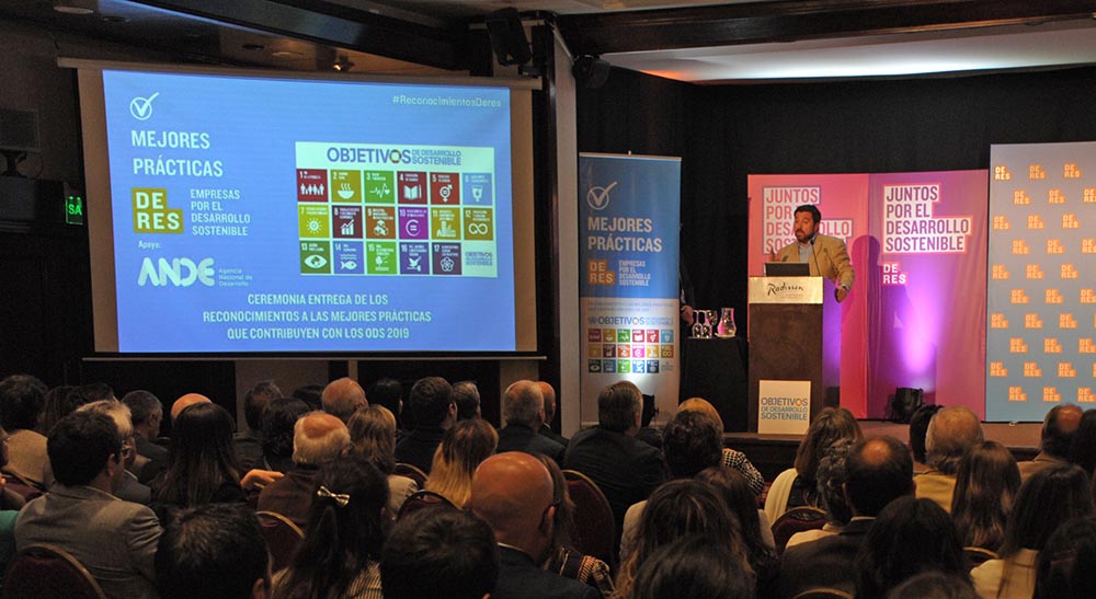 Proyecto de Alur para reciclaje de aceite usado recibe reconocimiento a mejores prácticas empresariales