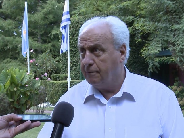 Víctor Rossi: “Tenemos el canal Martín García recuperado, estamos listos para hacer un llamado para profundización y mantenimiento” Víctor Rossi: “Tenemos el canal Martín García recuperado, estamos listos para hacer un llamado para profundización y mantenimiento”