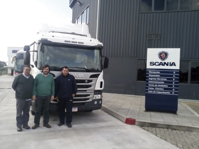 SCANIA - Efe Roig SCANIA - Efe Roig