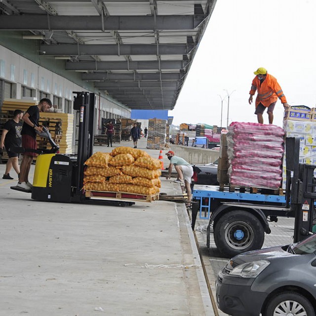 Se inauguró la Unidad Agroalimentaria Metropolitana Se inauguró la Unidad Agroalimentaria Metropolitana