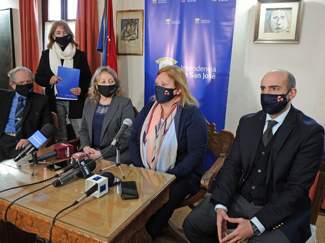 UTE impulsa movilidad eléctrica con puntos de carga en diferentes departamentos UTE impulsa movilidad eléctrica con puntos de carga en diferentes departamentos