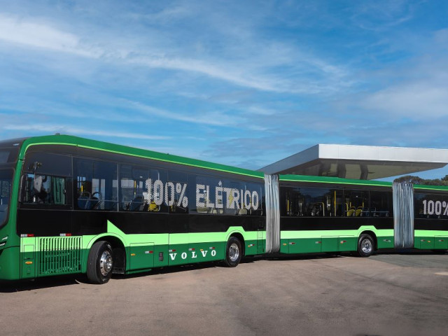Volvo realiza su primera venta de vehículos eléctricos articulados y biarticulados a GreenMob Capital