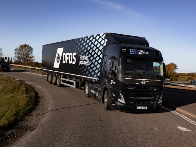 Volvo_recibe_un_pedido_de_100_camiones_electricos_de_DFDS