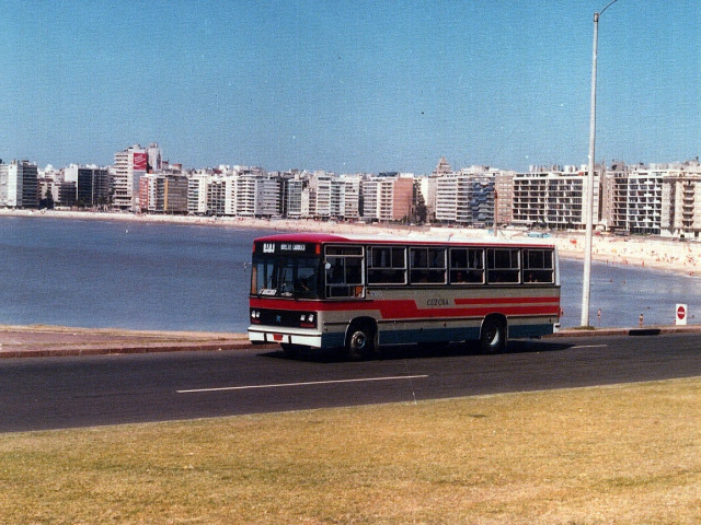 El primer libro del país sobre marcas y modelos de ómnibus en Uruguay El primer libro del país sobre marcas y modelos de ómnibus en Uruguay