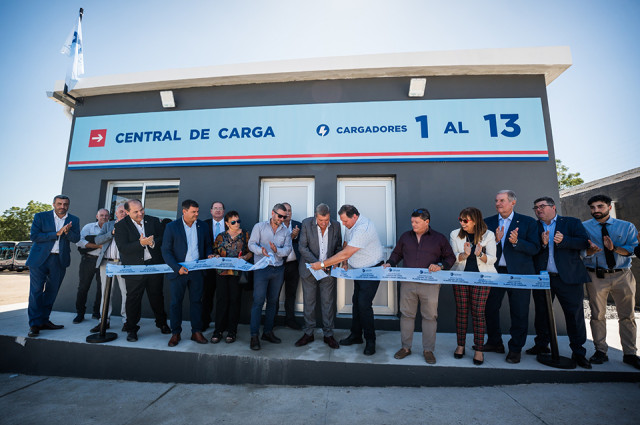 CUTCSA inaugura nueva infraestructura de carga eléctrica en su Planta Isla Canarias en la zona oeste de Montevideo