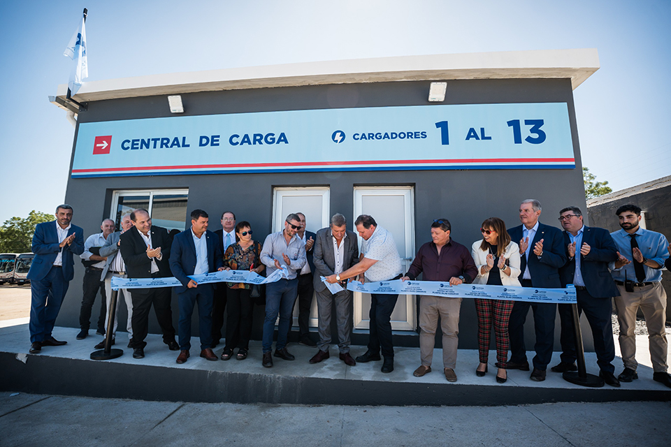 CUTCSA inaugura nueva infraestructura de carga eléctrica en su Planta Isla Canarias en la zona oeste de Montevideo