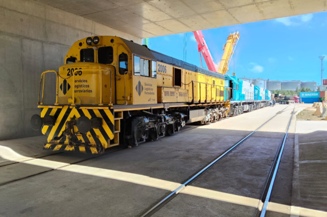 SELF trasladó locomotoras desde el Puerto de Montevideo para su puesta en operación en 2026