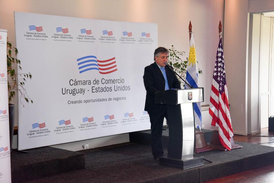 Nuevos combustibles y polo de innovación como grandes oportunidades de desarrollo para Uruguay