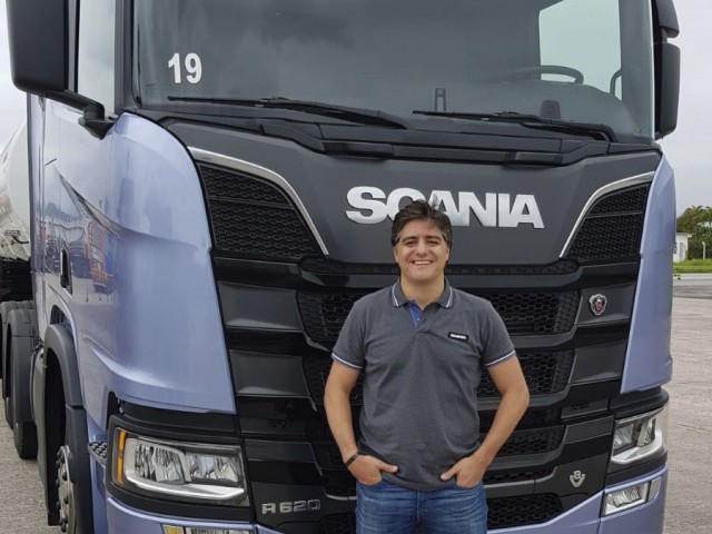 Federico Antunez da Graca, Gerente General de José María Duran S.A.: “El futuro del transporte está cambiando en el mundo y en Uruguay tenemos la posibilidad de ser parte del cambio, con la Nueva Generación de Camiones SCANIA Federico Antunez da Graca, Gerente General de José María Duran S.A.: “El futuro del transporte está cambiando en el mundo y en Uruguay tenemos la posibilidad de ser parte del cambio, con la Nueva Generación de Camiones SCANIA