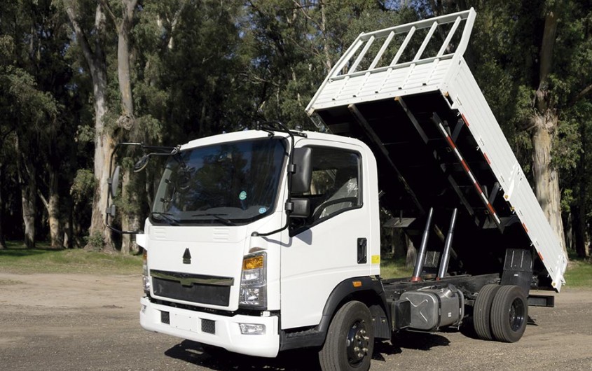 FICHA TÉCNICA: HOWO 8.0T CON VOLCADORA: La línea de camiones  más completa del Uruguay