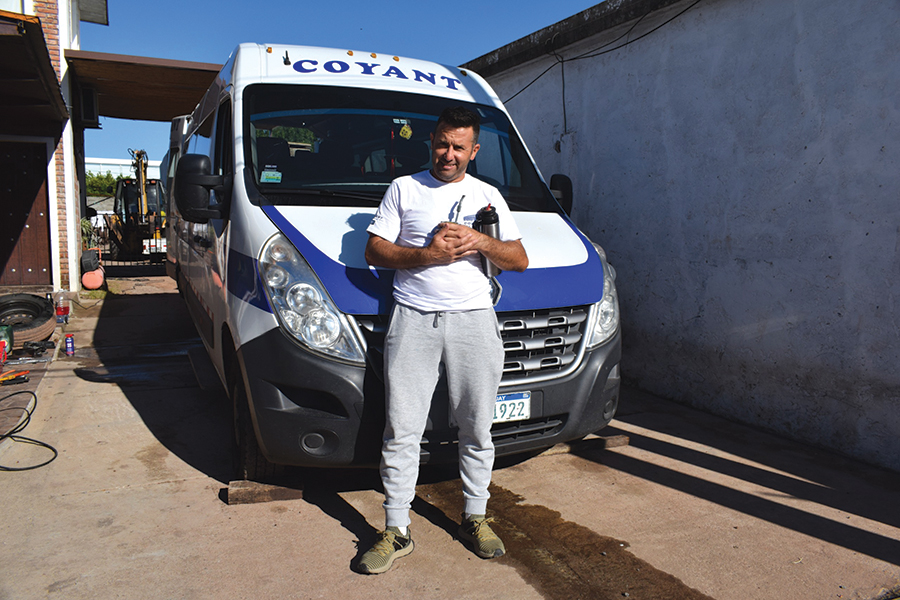 Alexis Coyant de la empresa Coyant de Mercedes: “Las excursiones y el transporte de personal, son fundamentales desde hace años”