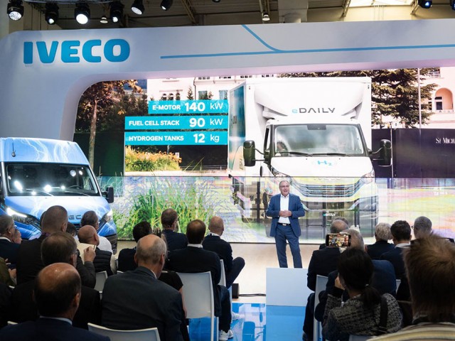 Iveco Group estuvo presente en IAA Hannover donde exhibió su portfolio de productos en dirección a las cero emisiones Iveco Group estuvo presente en IAA Hannover donde exhibió su portfolio de productos en dirección a las cero emisiones