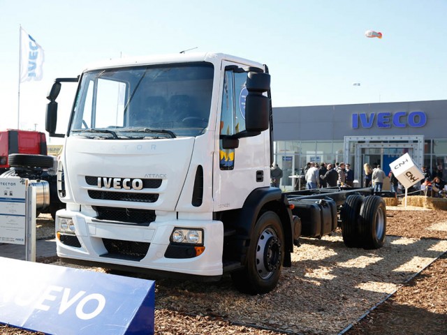 IVECO amplía su gama: presentó el Tector 15 Tons en AgroActiva Argentina IVECO amplía su gama: presentó el Tector 15 Tons en AgroActiva Argentina