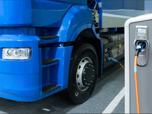 IA aplicada: Uruguay lanza el primer comparador de camiones eléctricos vs. diésel 